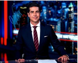 Foto firmada de JESSE WATTERS 8x10 FOX NEWS con holograma certificado de autenticidad - Imagen 1 de 2
