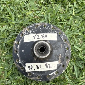 Yamaha 1980 1981 1982 YZ80 Used Front wheel Hub #46225-1110-198 - Picture 1 of 17