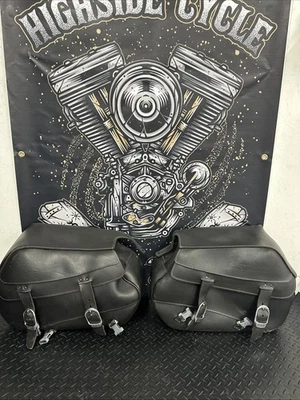 HARLEY DAVIDSON SPORTSTER LEATHER SADDLEBAGS HARDBACK WITH MOUNTS 94-03 MADE USA - Image 1 of 4