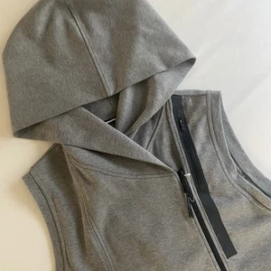 Nike Tech Fleece Vest Women Medium Hoodie Gray Full Zip OVERSIZED Hood - Picture 1 of 18