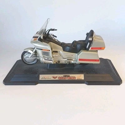 Vintage Diecast Honda Goldwing GL 1500 Model Motorcycle 1:10 Scale - Image 1 of 4