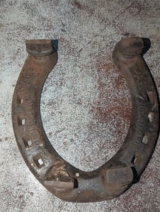 ANTIQUE HORSESHOE W/ DIFFERENT CLEATS CAULKS STUDS MARKED 4H MADE IN USA DRAFT - Picture 1 of 11