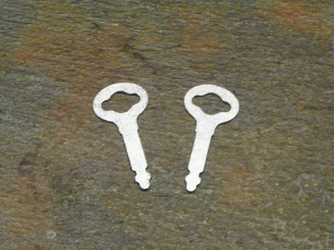 Pair of Keys For Bentwood Case Vintage Singer Sewing Machine Flat Slotted Cover