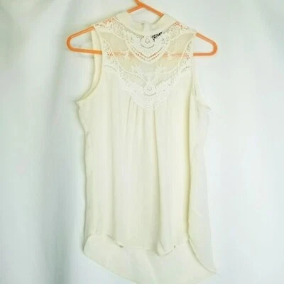 Blusa sin mangas Heart Soul crochet encaje pecho costa vaquera talla mediana crema Foto 1 de 4