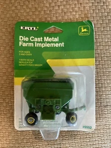 1/64 John Deere Gravity Feed Wagon - Picture 1 of 6