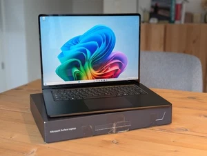Microsoft Surface Laptop • 15” • 7. Edition • 16/512GB • ZHH-00030 • NEU - Photo 1/8