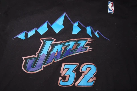 Mitchell & Ness KARL MALONE No. 32 UTAH JAZZ (LG) T-Shirt Jersey Cover