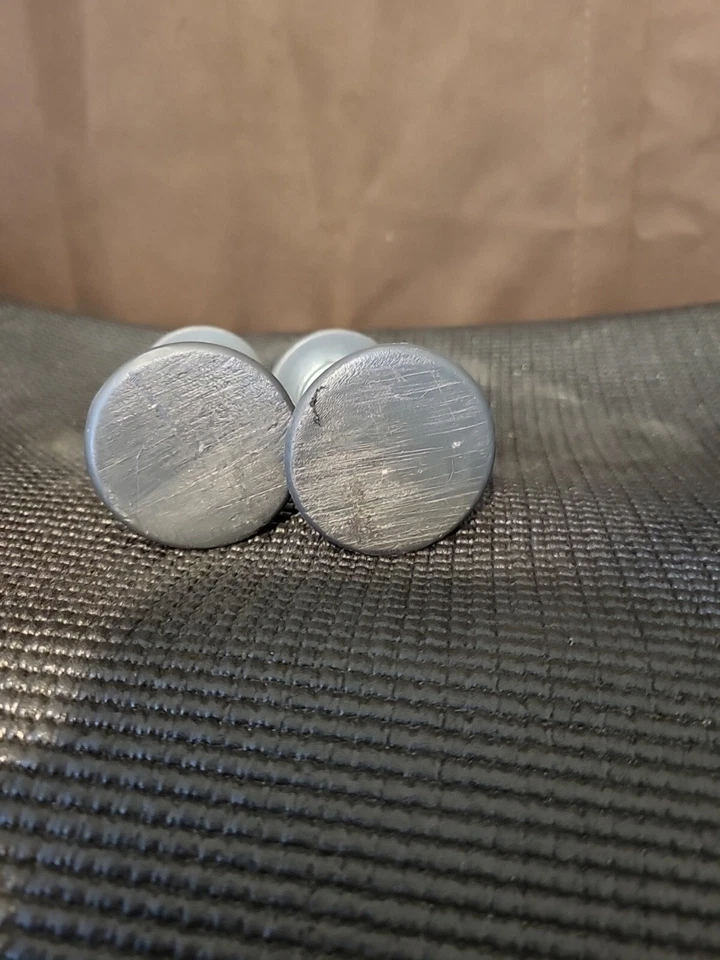 Proform ZE5 Elliptical Leveling Feet (26F) - Imagem 1 de 4