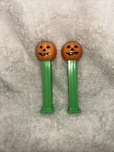 Dispensador PEZ, vintage hecho en Hungría 2 calabazas - Imagen 1 de 6