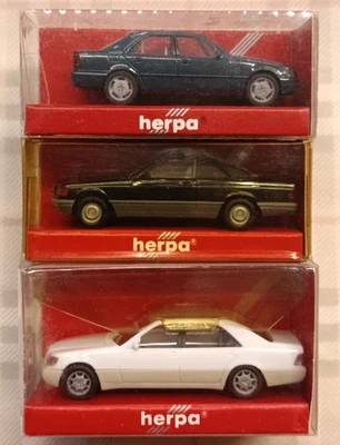 MERCEDES - MB 560 SEC - MB C220 - MB 600 SEL - lotto 3 mod. - 1/87 H0 - Herpa - Immagine 1 di 4