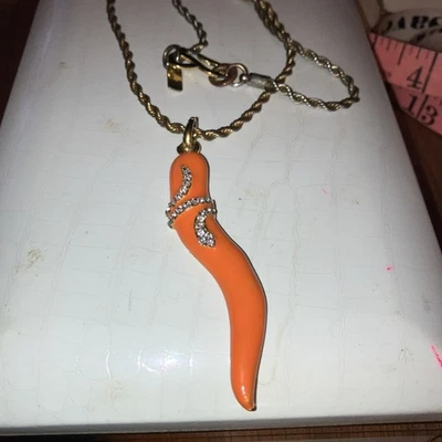"Collar Kenneth Jay Lane Cuerno Naranja Chile 24"" Tono Dorado Cadena Firmado Hangtag Ln" Foto 1 de 4
