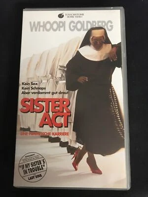 Sister Act - Eine Himmlische Karriere - Whoopi Goldberg - VHS Kassette Gut @810 - Bild 1 von 3