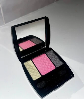 Beauticontrol Sensuous Shadows Trio Shimmery Bamboo, Flamingo, Gecko NEW, SEALED - Image 1 of 3