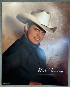 RICK TREVINO Hand SIGNED PHOTO 8X10 ORIGINAL PRESS PROMO 1996 - Picture 1 of 3