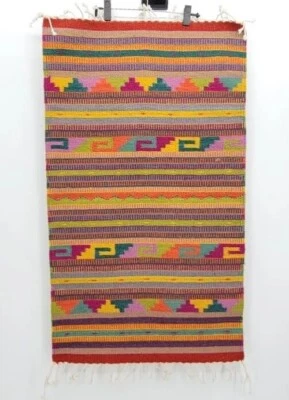 Vibrante alfombra de lana india mexicana zapoteca tejida a mano Oaxaca colgante de pared 40"x23" Foto 1 de 4