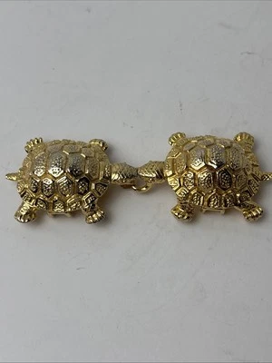 Vintage Goldtone Mimi D'Ni  1974 Turtle Interlocking Belt Buckle RARE - Image 1 of 4