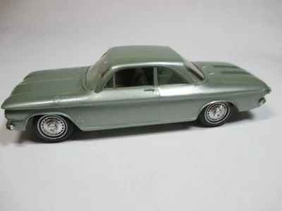 Hermoso coche de promoción Corvair 1964 1/25 AMT Foto 1 de 4