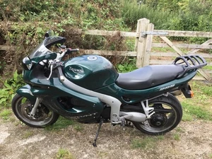 Triumph Sprint St 955i - Picture 1 of 9
