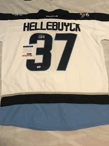 Connor Hellebuyck Signed Autographed Winnipeg Jets Jersey Rare Psa/Dna - Picture 1 of 3