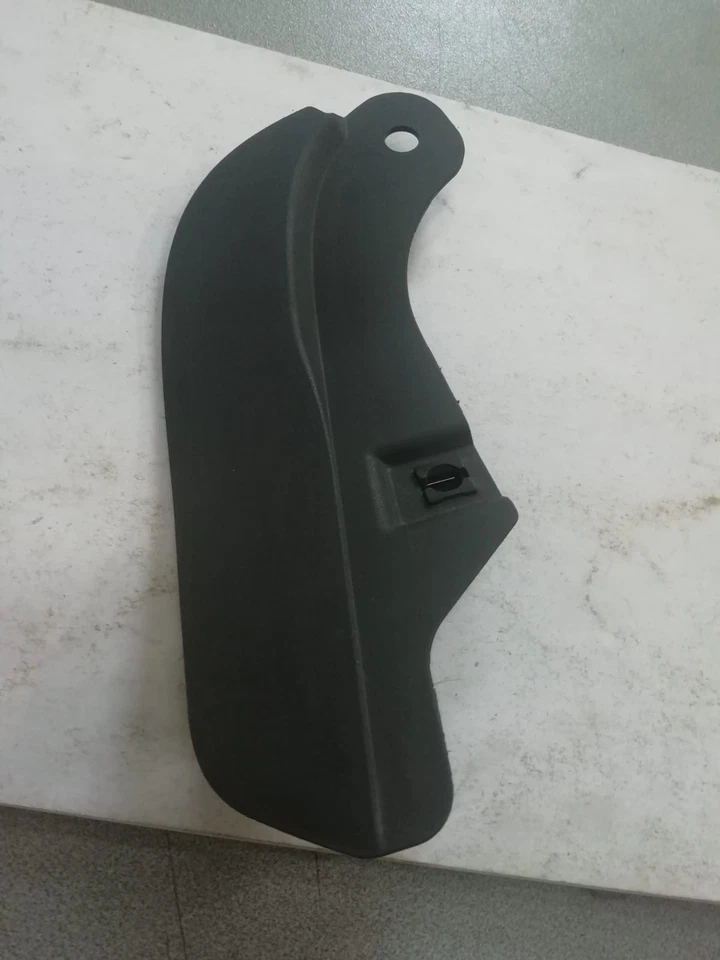 Spoiler ruota sx. ant. originale Seat cod. 8E0853887A Seat Exeo dal 2009 al 2014 - Immagine 1 di 4