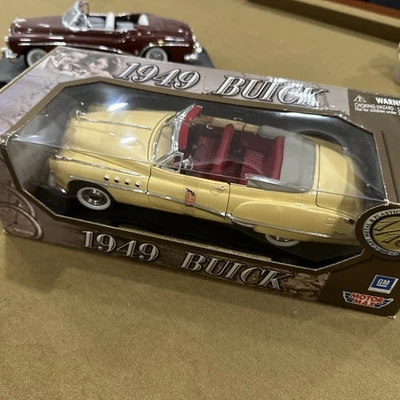 1949 Buick Roadmaster Convertible - Motormax 73116 - 1/18 scale Diecast Car NEW - Image 1 of 4