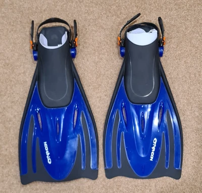SNORKELLING FINS Typhoon Scuba snorkel travel flippers , blue, vgc - Image 1 of 4