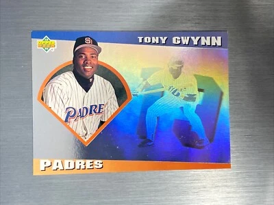 1993 Upper Deck Diamond Gallery TONY GWYNN Hologram #17 San Diego Padres - Image 1 of 2