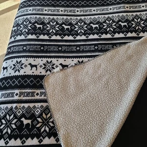 Victoria's Secret PINK Sherpa Blanket Black & White Fair Isle Dog 50" x 60" - Picture 1 of 12