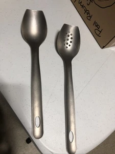 2--CUCCHIAI DA CUOCO POSATE RADA -1-- CON FORI ACCIAIO INOX MADE IN USA - Foto 1 di 2