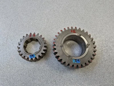 NICE ORIGINAL PORSCHE 914 914-6 TRANSMISSION 5th SPEED "ZD" GEARSET 31:22 #24 - Image 1 of 4