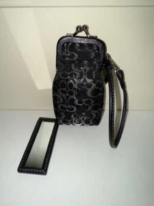 Estuche de lápiz labial Coach auténtico con espejo. Firma negra. - Imagen 1 de 11