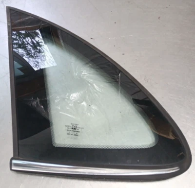 SATURN L100 OE 2001 2002 ВОДИТЕЛЬ ЛЕВАЯ РУКА ЗАДНЯЯ ЧЕТВЕРТЬ СТЕКЛА 90583067 4R - Изображение 1 из 4