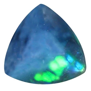 1.82 ct Astonishing Triangle Cabochon (10 x 10 mm) Play of Colors Black Opal - Imagen 1 de 1