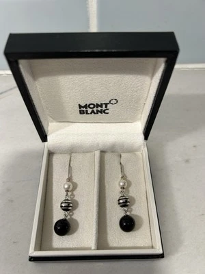 Pendientes de plata Montblanc Star Collection con incrustaciones de ónix/resina de perlas colgantes 38517 Foto 1 de 3