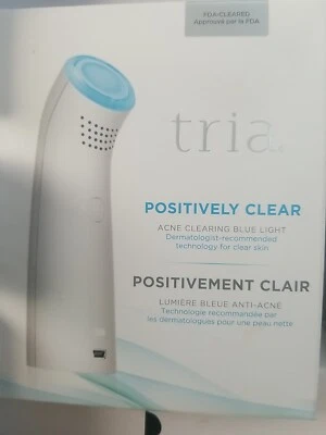 Tratamiento de limpieza del acné con luz azul Foto 1 de 2