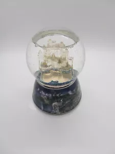 Ardleigh Elliott Musical Globe Castle & Glitter 2002 Ltd Imagine From a Distance - Bild 1 von 5