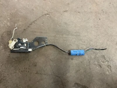 Оригинальная защелка для правой задней двери 91 92 Jaguar XJ6 XJ BEC4398 b22a - Изображение 1 из 3