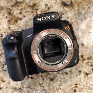 Sony Alpha a200 10.2MP Digital SLR Camera Body. Working. BODY ONLY. - Picture 1 of 4