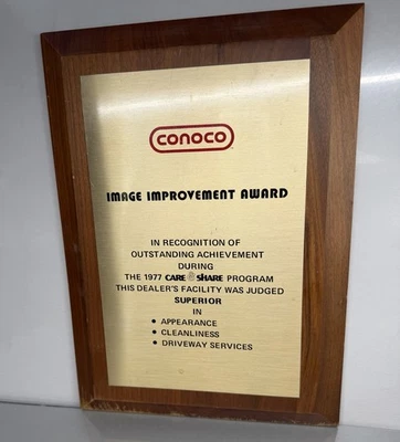 Letrero de placa de premio de gasolinera Conoco vintage ~ 1977 Foto 1 de 4