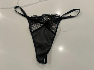 Victoria’s Secret 非常性感 V 字带丁字裤内裤黑色人造皮革蕾丝 XL 全新带标签 — 第 1/3 张图片