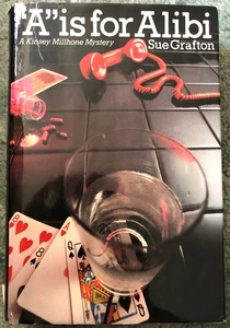"A" is for Alibi, Sue Grafton, 1982 hardcover, 5th printing - Foto 1 di 10