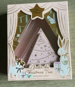 Under The Christmas Tree Make-up Neu Two Faced - Bild 1 von 6