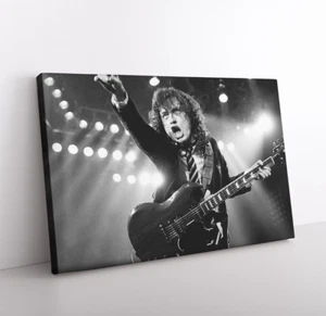 Impresión fotográfica de concierto Angus Young ACDC en lienzo enmarcado arte de pared música estrella de rock - Imagen 1 de 10