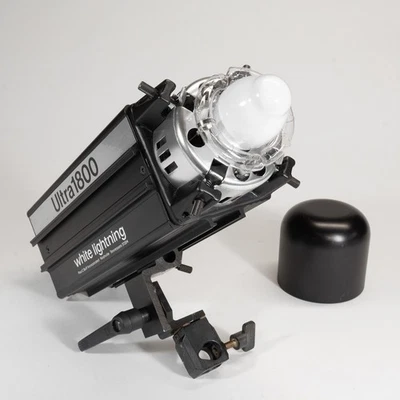 Paul C. Buff White Lightning Ultra 1800 Monolight (900WS) - Image 1 of 4