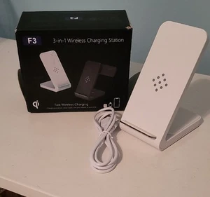 3 In 1 White Wireless Charging Station - Photo 1 sur 6