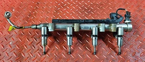 2011-2013 Fuel Injection Rail Assembly For Buick Regal Verano SAAB 9-3 9-5 2.0 - Picture 1 of 8