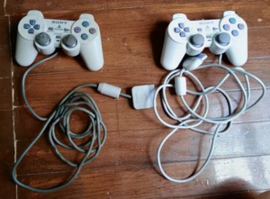 2 OEM Original Sony PlayStation PSone DualShock Analog Controller - White + gray - Picture 1 of 9