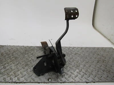 HISUN MOTORS CORP USA HS500 BRAKE THROTTLE PEDAL MOUNT - Изображение 1 из 3