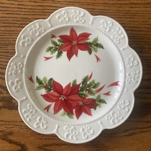 Princess House Marbella Porcelain 9" Luncheon Plate Poinsettia Christmas Scallop - Picture 1 of 6