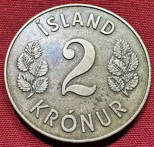 1958 Iceland 2 kronur - Nickel-Brass - KM#13a.1 - Only 500,000 Minted - Picture 1 of 2